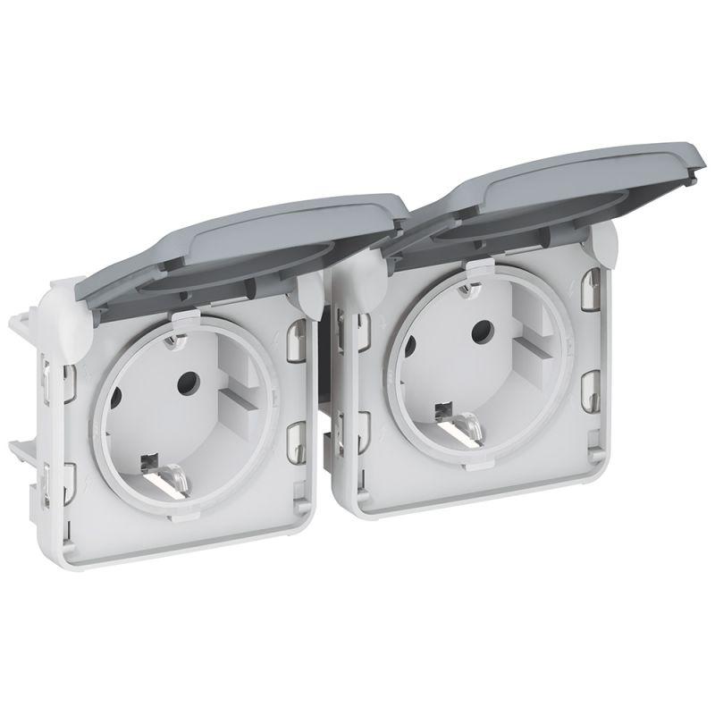 Розетка 2-м СП Plexo 16А IP55 горизонт. 2х2P+E с заземл. с крышкой немецк. стандарт механизм сер. Leg 069576 купить оптом выгодно Розетка 2-м СП Plexo 16А IP55 горизонт. 2х2P+E с заземл. с крышкой немецк. стандарт механизм сер. Leg 069576 оптом купить цена