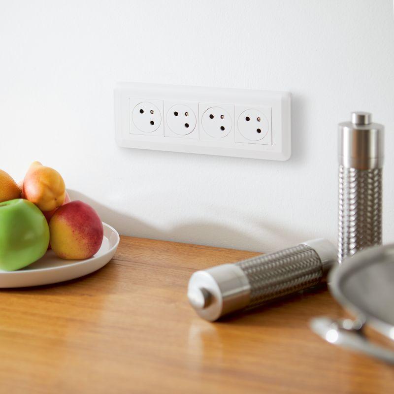 Рамка 8мод. Mosaic бел. Leg 078818L купить оптом выгодно Рамка 8мод. Mosaic бел. Leg 078818L оптом купить цена