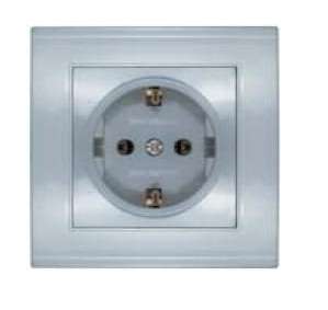 Розетка 1-м СП Бриллиант 16А IP20 с заземл. серебр. UNIVersal 7949872 оптом купить цена