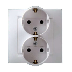Розетка 2-м СП Simon15 16А IP20 250В с заземл. винт. клеммы бел. Simon 1590459-030 оптом купить цена