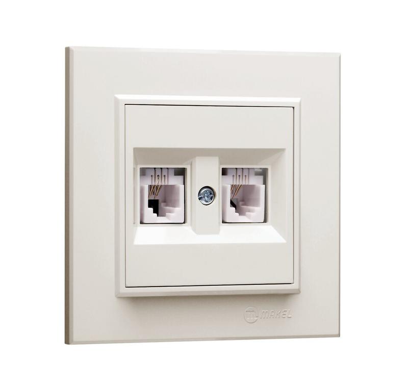 Розетка компютерная CAT5 + гнездо СП Karea IP20 крем. Makel 56010035 купить оптом выгодно Розетка компютерная CAT5 + гнездо СП Karea IP20 крем. Makel 56010035 оптом купить цена