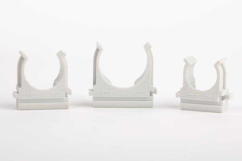 Держатель для труб (клипса) d20мм для монтажного пистолета пластик Ruvinil К01220 купить оптом выгодно Держатель для труб (клипса) d20мм для монтажного пистолета пластик Ruvinil К01220 оптом купить цена