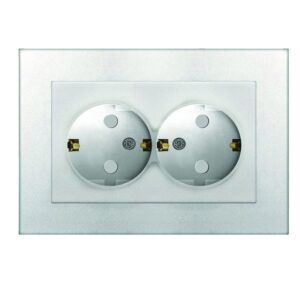 Розетка 2-м СП Афина 16А IP20 с заземл. защ. шторки в сборе серебр. Universal A0050-S оптом купить цена