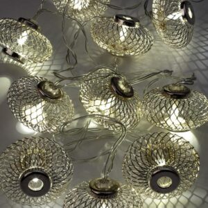 Гирлянда светодиодная "Фонарики" хром 5х3см 10LED тепл. бел. 1.8+0.3м КОСМОС KOC_GIR-B120 оптом купить цена