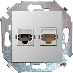 Розетка компьютерная 2-м СП Simon 15 RJ45 кат.5E Systimax механизм бел. Simon 1591593-030 оптом купить цена