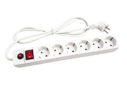 Удлинитель с сетевым фильтром 6х7м с заземл. 10А IP20 ПВС 3х0.75 защ. шторки бел. UNIVersal 967U-3007 купить оптом выгодно Удлинитель с сетевым фильтром 6х7м с заземл. 10А IP20 ПВС 3х0.75 защ. шторки бел. UNIVersal 967U-3007 оптом купить цена