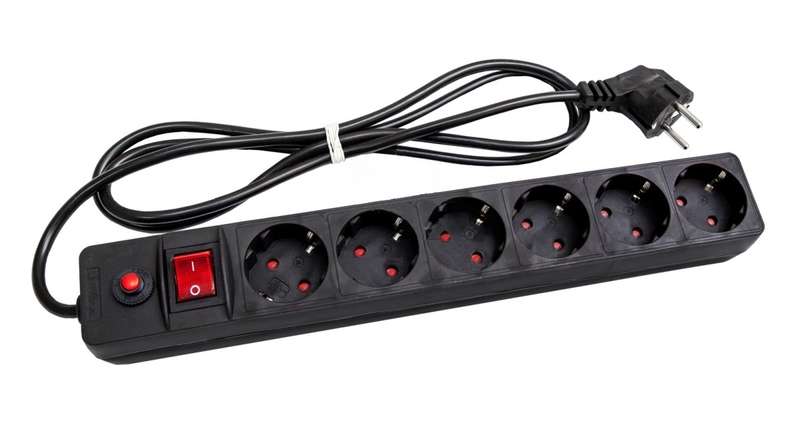 Удлинитель с сетевым фильтром 6х5м с заземл. 10А IP20 ПВС 3х0.75 защ. шторки черн. UNIVersal 967U-4005 купить оптом выгодно Удлинитель с сетевым фильтром 6х5м с заземл. 10А IP20 ПВС 3х0.75 защ. шторки черн. UNIVersal 967U-4005 оптом купить цена