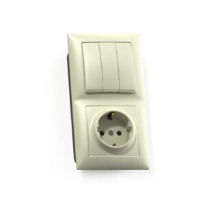 Блок СП БКВР-413 Селена (3-кл. выкл. + розетка с заземл.) сл. кость Кунцево 8178 оптом купить цена