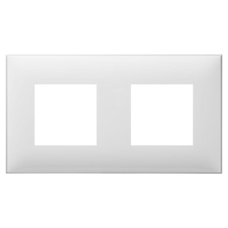 Рамка 4мод. ARTLEBEDEV Avanti "Белое облако" DKC 4400904 купить оптом выгодно Рамка 4мод. ARTLEBEDEV Avanti "Белое облако" DKC 4400904 оптом купить цена