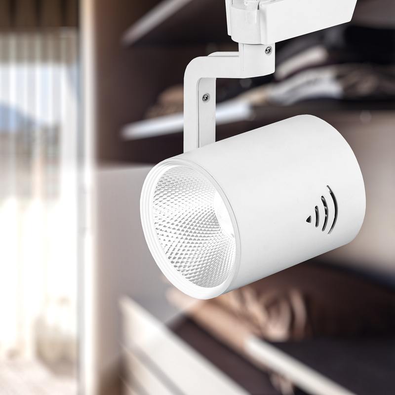 Трековый светильник однофазный ЭРА TR1 - 30 WH светодиодный COB 30Вт 4000К 2100Лм белый оптом купить хорошая цена Трековый светильник однофазный ЭРА TR1 - 30 WH светодиодный COB 30Вт 4000К 2100Лм белый купить оптом недорого