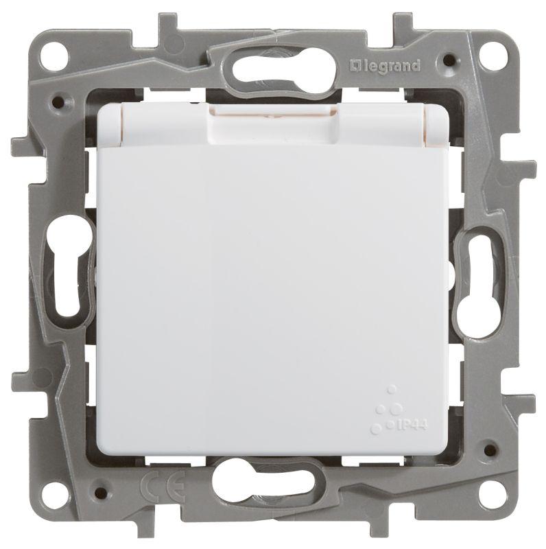 Розетка 1-м СП Etika 16А IP44 250В 2P+E с заземл. защ. шторки с крышкой немецк. стандарт безвинтов. клеммы механизм бел. Leg 672232 купить оптом выгодно Розетка 1-м СП Etika 16А IP44 250В 2P+E с заземл. защ. шторки с крышкой немецк. стандарт безвинтов. клеммы механизм бел. Leg 672232 оптом купить цена