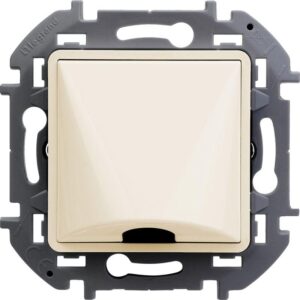 Вывод кабеля Inspiria с зажимом для крепления сл. кость Leg 673891 оптом купить цена