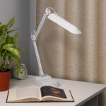 Настольный светильник ЭРА NL-202-G23-11W-W с лампой PL на струбцине и с основанием белый купить оптом недорого