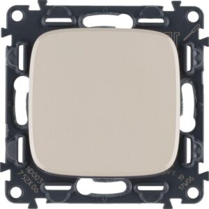 Переключатель 1-кл. СП Valena Allure 10А IP20 250В 10AX с лицев. панелью безвинтов. зажимы механизм сл. кость Leg 752806 оптом купить цена