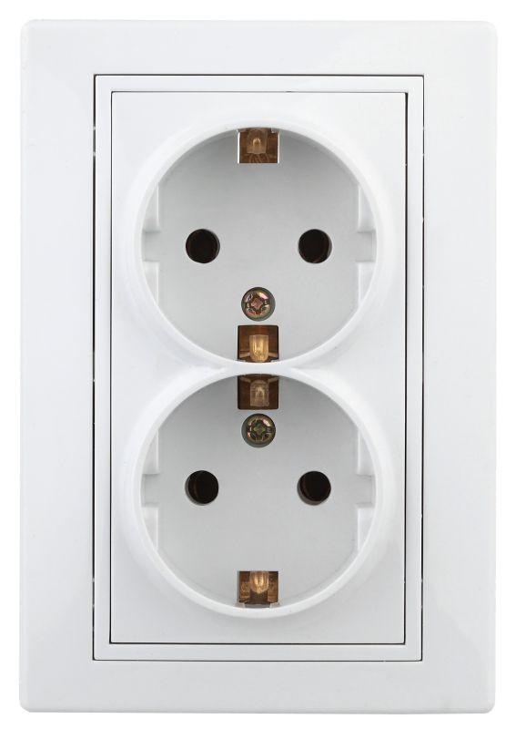 Розетка 2-м СП Plano 1-208-01 16А IP20 250В 2х2P+E Schuko защ. шторки бел. Intro Б0053933 купить оптом выгодно Розетка 2-м СП Plano 1-208-01 16А IP20 250В 2х2P+E Schuko защ. шторки бел. Intro Б0053933 оптом купить цена