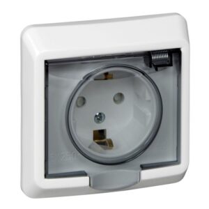 Розетка 1-м СП Этюд 16А IP44 250В с заземл. защ. шторки бел. SE PC16-044B оптом купить цена