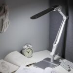 Настольный светильник ЭРА NLED-497-12W-S светодиодный на струбцине и с основанием серебро купить оптом недорого