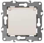 12-2103-02 ЭРА Розетка 2P+E Schuko со шторками с крышкой