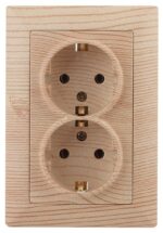 Розетка Intro Solo 4-205-11 с заземлением двойная 2X2P+E Schuko