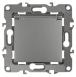 12-2103-12 ЭРА Розетка 2P+E Schuko со шторками с крышкой