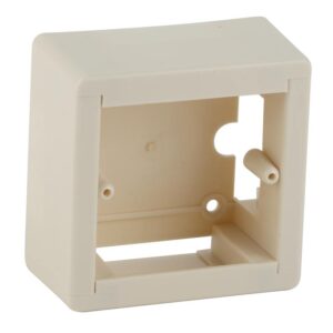 Коробка установочная ЭРА KUK-88-88-44 для кабель-канала белая универсальная 88х88х44мм IP20 купить оптом недорого