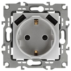 12-4109-03 ЭРА Розетка 2P+E 16A-250В