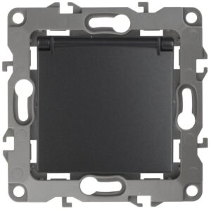 12-2103-05 ЭРА Розетка 2P+E Schuko со шторками с крышкой