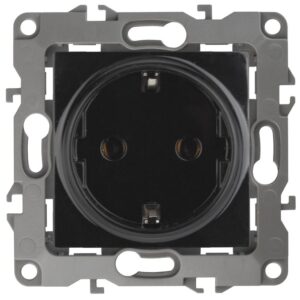 12-2102-06 ЭРА Розетка 2P+E Schuko со шторками