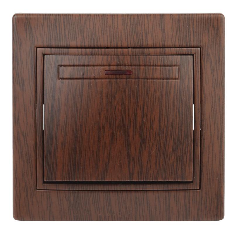 Выключатель Intro Plano 1-102-10 одноклавишный с подсветкой Выключатель Intro Plano 1-102-10 одноклавишный с подсветкой