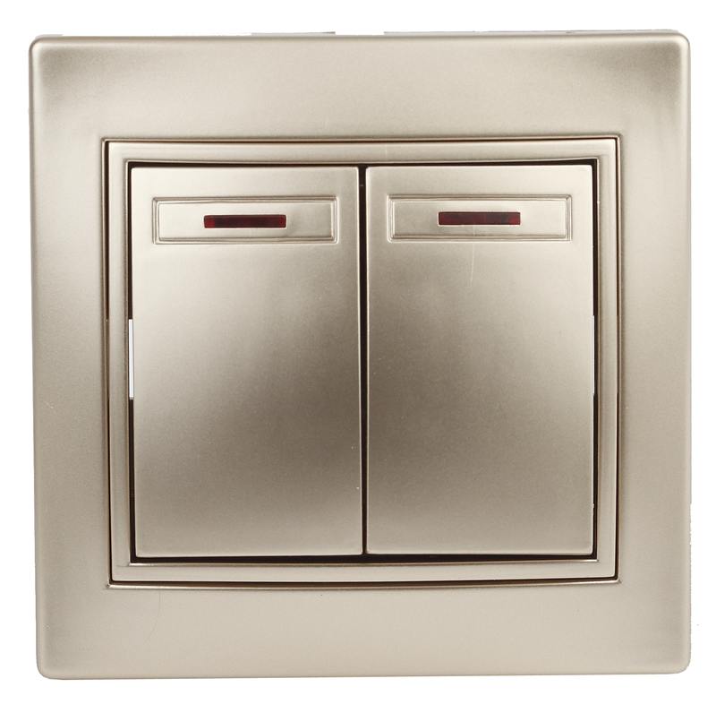 Выключатель Intro Plano 1-105-04 двухклавишный с подсветкой Выключатель Intro Plano 1-105-04 двухклавишный с подсветкой