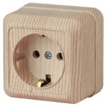 Розетка Intro Quadro 2-202-11 с заземлением 2P+E Schuko