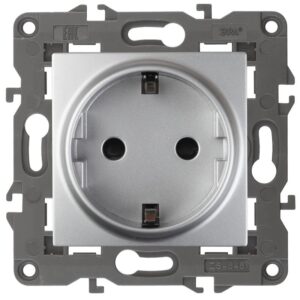 14-2102-03 ЭРА Розетка 2P+E Schuko со шторками